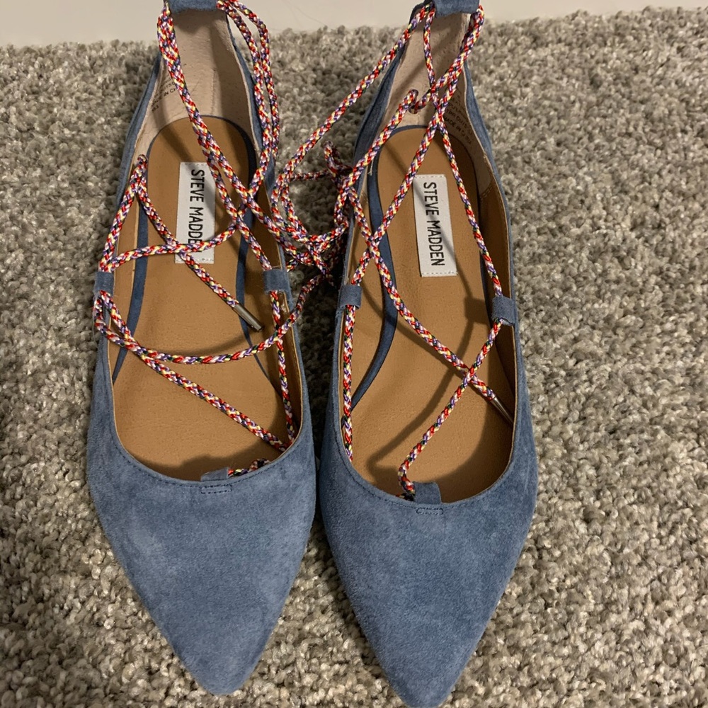 Flats with wrap around straps